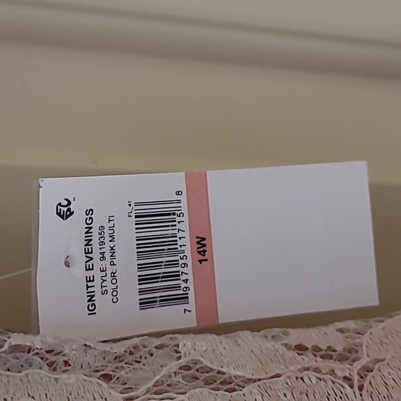 Pink Floral Sequin Lace Midi Dress - Picture 3 of 4